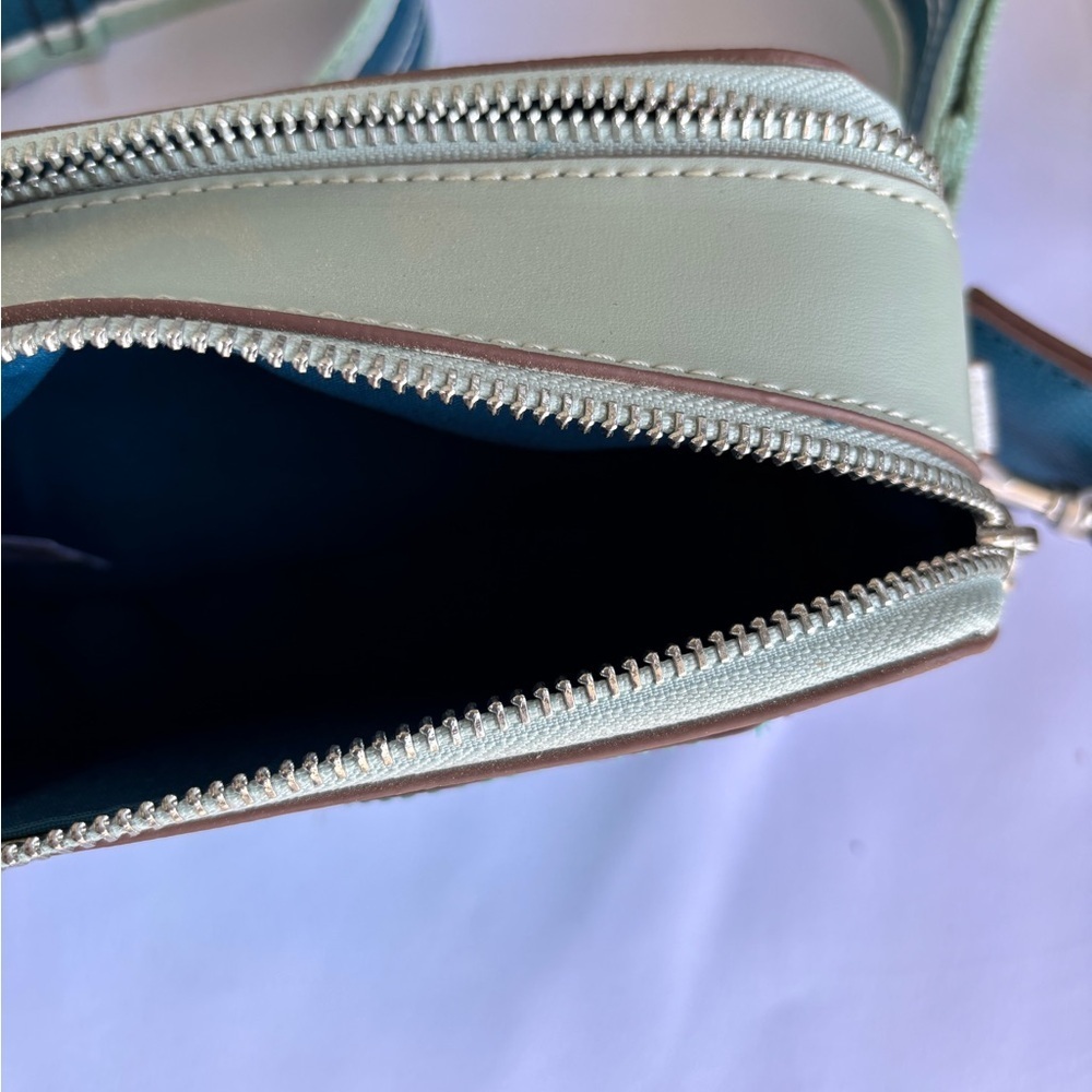 No Boundaries Blue and Green Crossbody Bag with Adjustable Strap - Picture 4 of 6